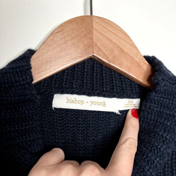 Bishop + Young Dark Blue Sleeveless Tunic Sweater - Picture 4 of 6